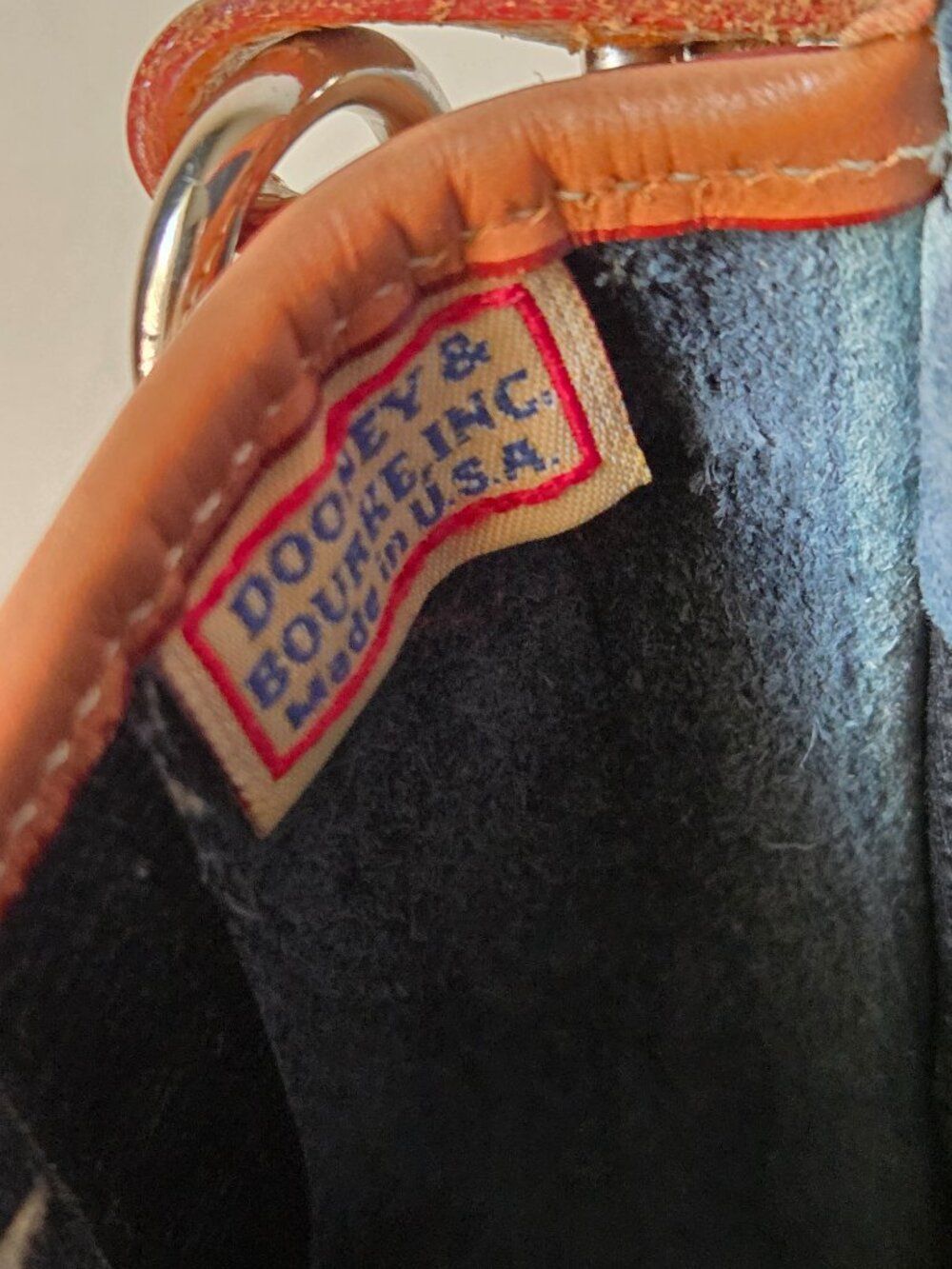 EUC DOONEY & BOURKE THICK PEBBLED GENUINE LEATHER CROSSBODY BAG - Picture 11 of 16